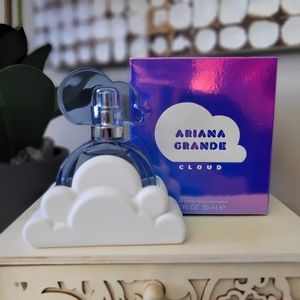 Ariana Grande Cloud